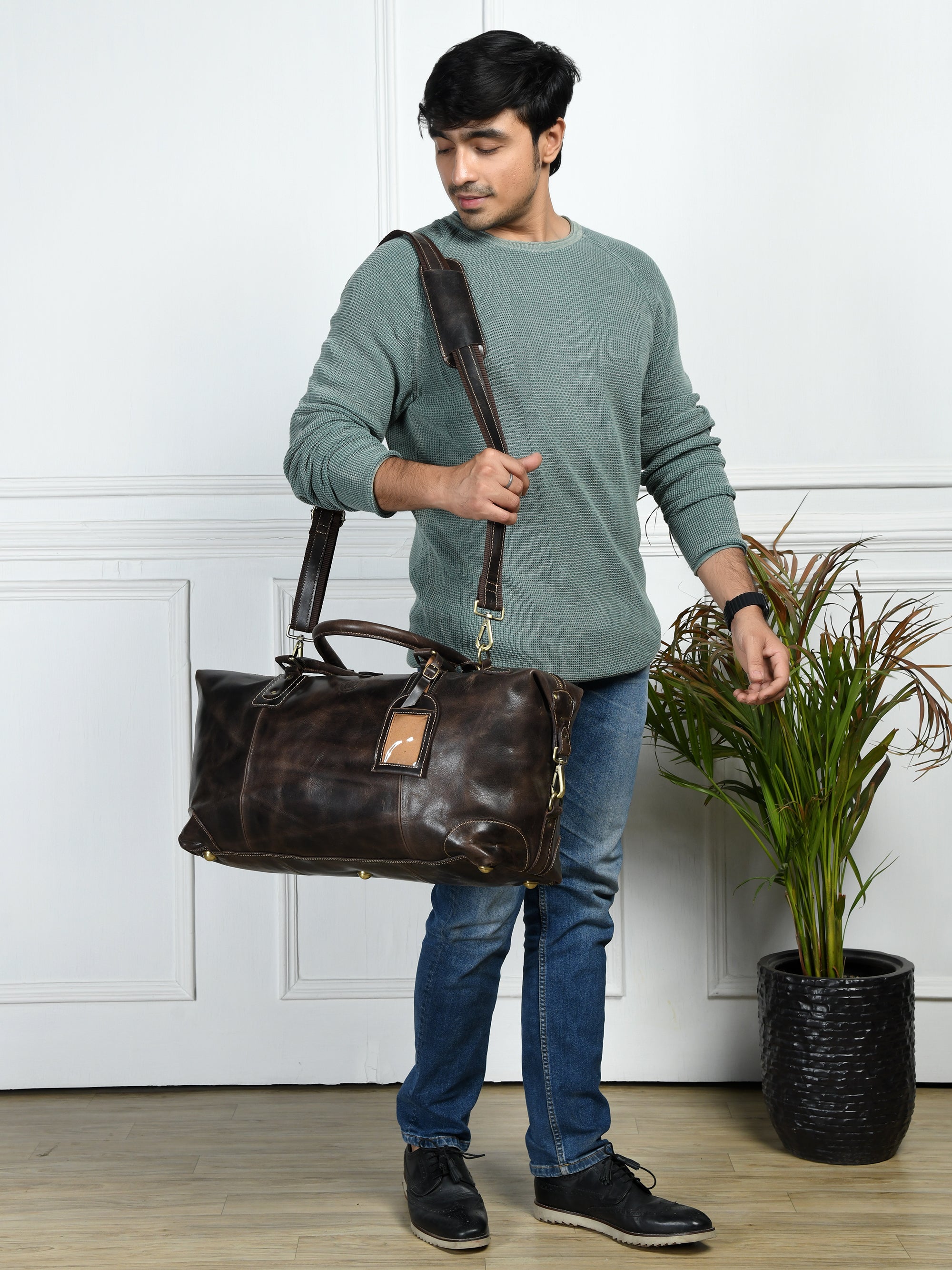The Regent Voyager – Vintage Leather Travel Duffle Bag